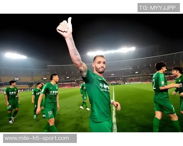 国安新帅蒙哥马利与李铁曾是谢菲联队友渊源深厚